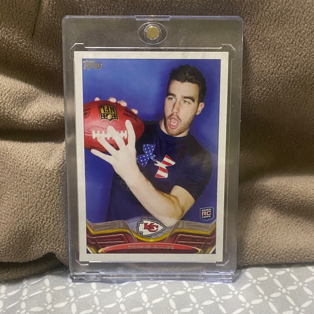 2013-14 Topps Football Travis Kielce Rookie Card!!